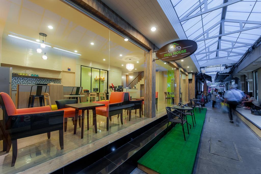 Full House Hotel Bangkok Buitenkant foto